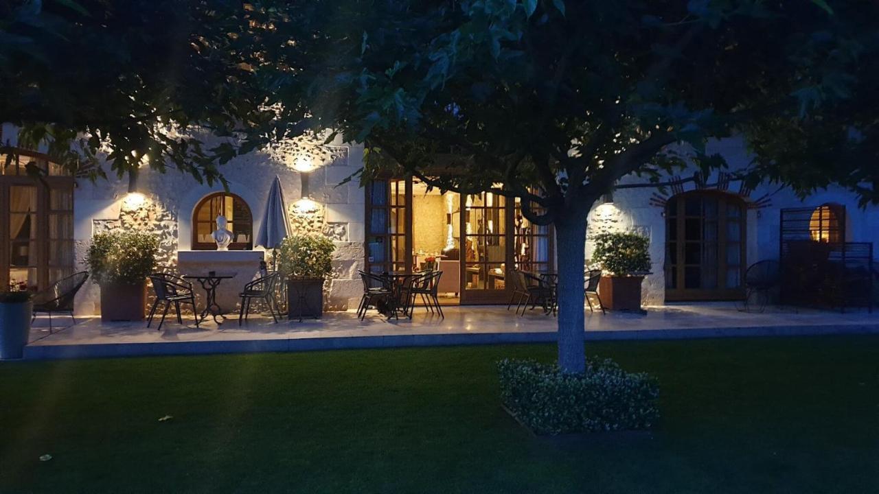 Les Loges De Saint Eloi Bed & Breakfast Pontlevoy ภายนอก รูปภาพ