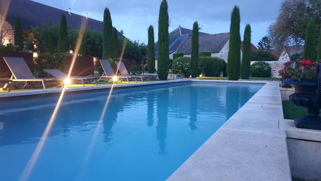 Les Loges De Saint Eloi Bed & Breakfast Pontlevoy ภายนอก รูปภาพ